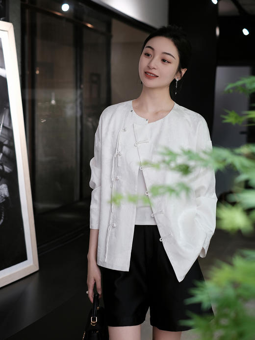 盛唐婧 |丝麻羊毛短裤-黑色 商品图3