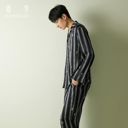 【新品萌宠】桑罗熊猫条纹印花真丝睡衣男士套装亲肤透气长袖长裤情侣同款居家服 商品图1