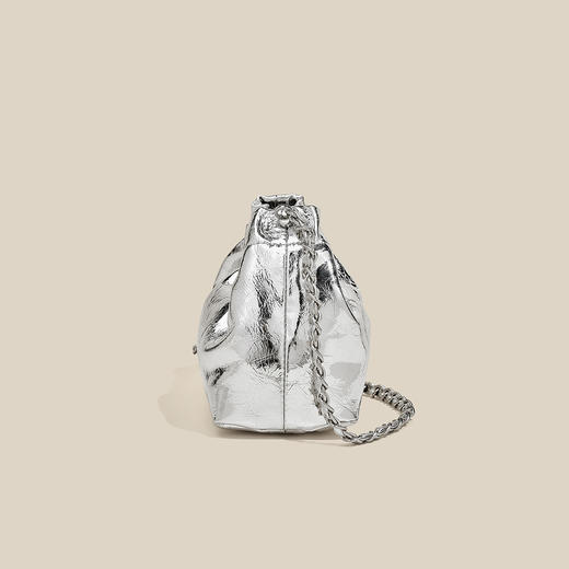 Safiya/索菲娅2024新款 头层牛皮爆款水桶包时尚链条单肩包斜挎女包 SF9136055Y 商品图7