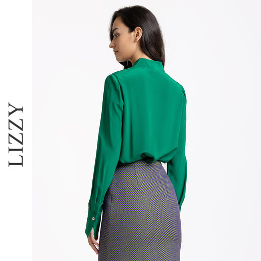 LIZZY  优雅简约新中式重磅真丝西装式V领衬衫上衣7443 商品图4