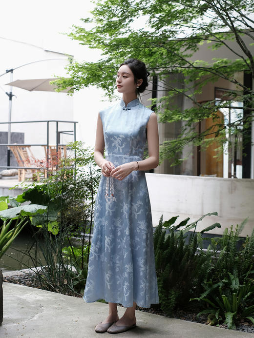 盛唐婧 |桑蚕丝龙纹葫芦盘扣连衣裙 商品图4