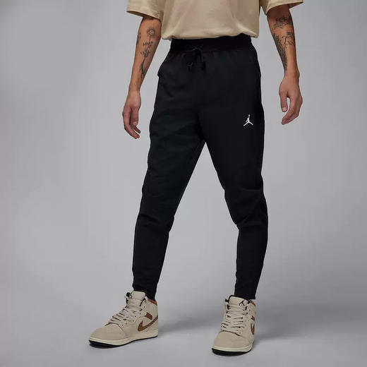 Nike/耐克JORDAN DRI-FIT SPORT男子轻便速干梭织跑步长裤FN5841-010 商品图0