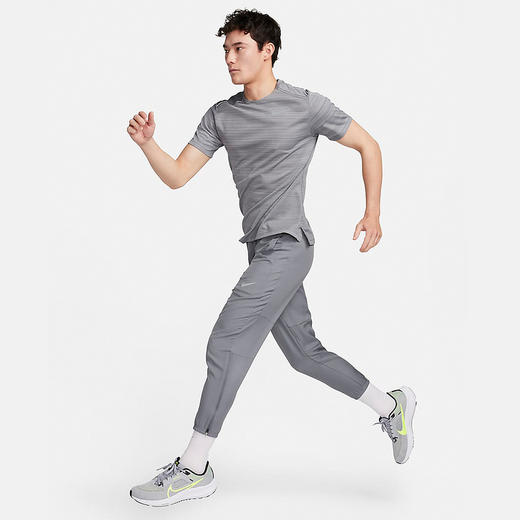 Nike/耐克CHALLENGER DRI-FIT男子速干透气梭织跑步训练长裤FQ4781-084 商品图2