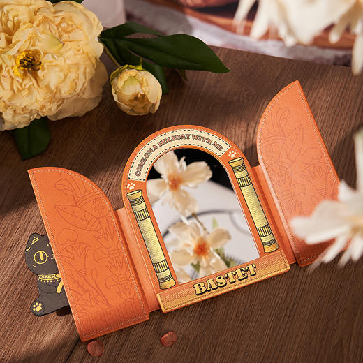 大英博物馆 盖亚·安德森猫和她的朋友们系列 巴斯特的假期 开门磁吸 化妆镜 安卡款 商品图1