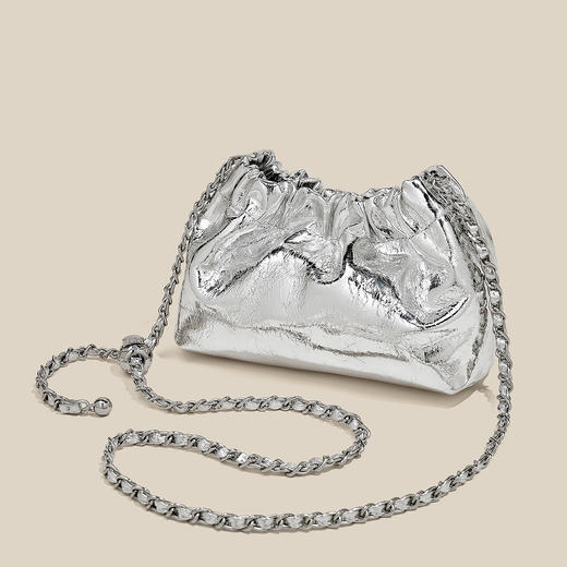 Safiya/索菲娅2024新款 头层牛皮爆款水桶包时尚链条单肩包斜挎女包 SF9136055Y 商品图4