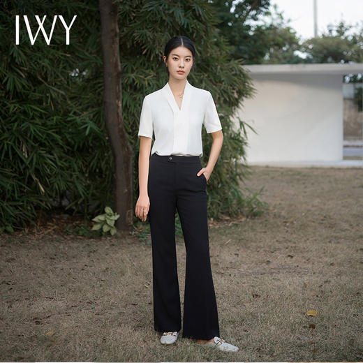IWY/白色短袖衬衫v领配西装百搭内搭修身显瘦职业装衬衣不透遮肉ol B11221 商品图1