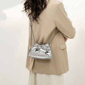 Safiya/索菲娅2024新款 头层牛皮爆款水桶包时尚链条单肩包斜挎女包 SF9136055Y