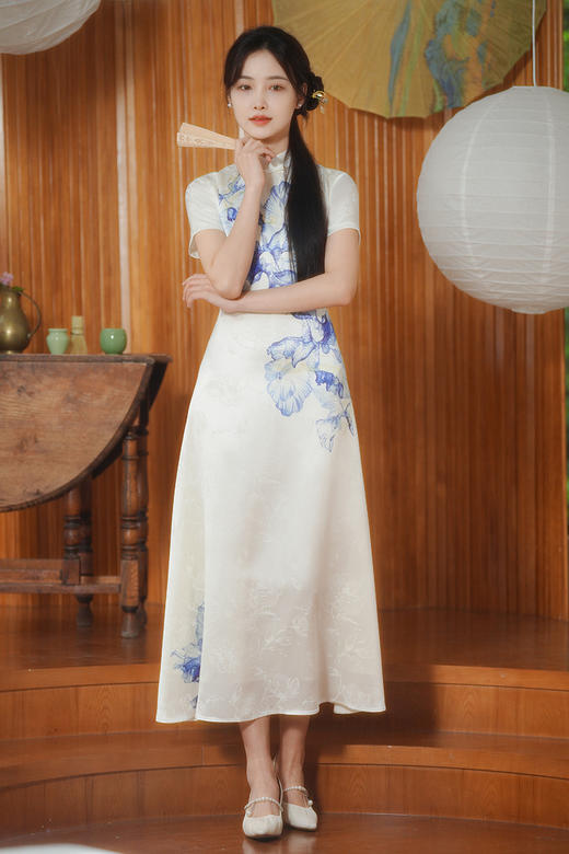 逸红颜明月优选 #『烟岚』收藏级杨紫同款醋酸旗袍,老师傅1对1手工剪裁 ,花型设计师手绘印花 商品图9