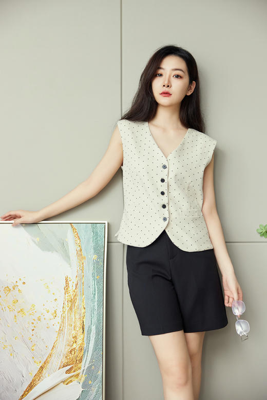 内敛雅致波点马甲 商品图1