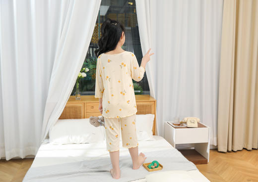 【第二件 0 元｜ 满2件 5 折】【秀黛】女童圆领针织印花空调衫女童夏季睡衣L1440002T【门店同款】【如遇缺货自动退款，介意勿拍】 商品图5