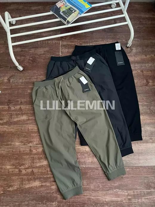 露露ABC男士运动裤 商品图2