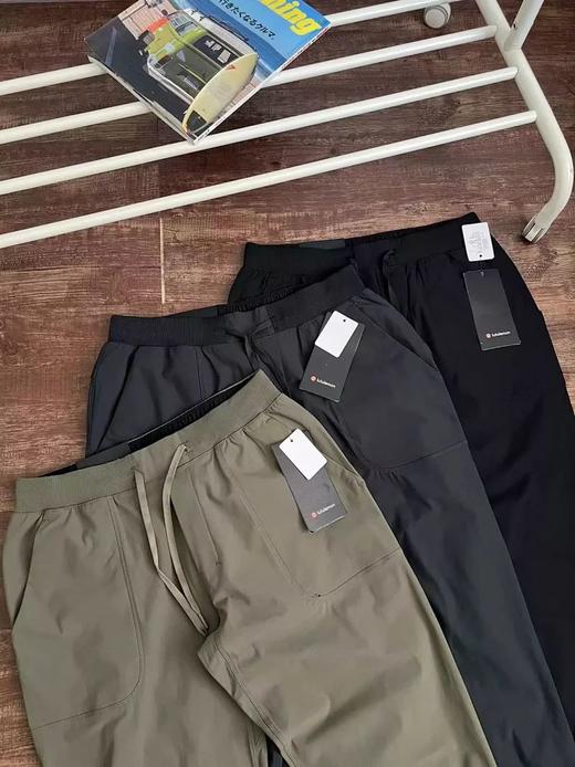 露露ABC男士运动裤 商品图3