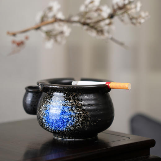 罗纹黑釉烟灰缸复古烟灰缸陶瓷创意家用客厅烟缸个性烟头缸 商品图4