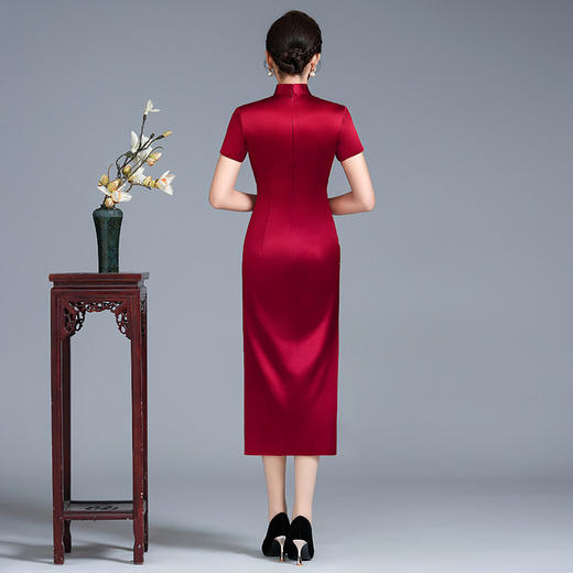 HYX新款刺绣改良旗袍连衣裙 喜婆婆婚宴礼服 妈妈装敬酒服高贵春夏 商品图3