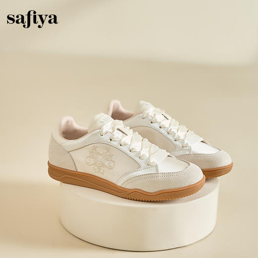 Safiya/索菲娅2024新款中式国风刺绣缎面软底休闲百搭德训鞋 SF43112402 商品图6