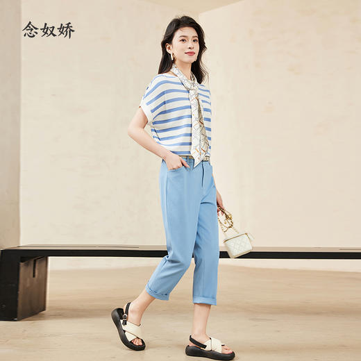 【商场同款】CNT4492 “ 棉感清凉裤 ” 清爽的海岸蓝夏意满满 九分长度的烟管裤修饰腿型舒爽利落 面料干爽，挺括有型，透气性好 商品图5