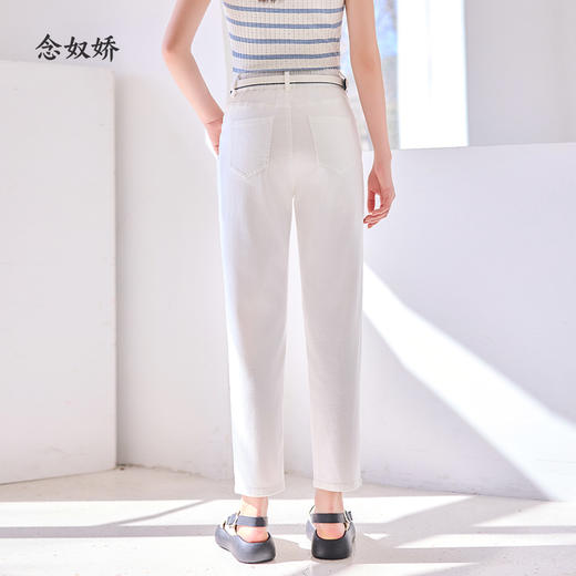 【商场同款】CNT4499 “ 云朵牛仔裤 ” 云朵白纯洁明快 萝卜裤型，很好的修饰腿部线条 侧面分割线立体显瘦 长绒棉+莱赛尔面料清爽透气 自带凉感柔软舒适 商品图2