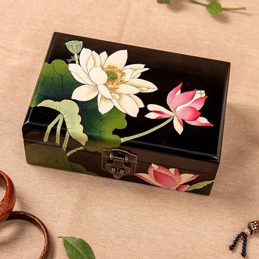 【推荐】山西平遥非遗推光漆器手工彩绘首饰盒（21cm*14cm*7.5cm） 传统手工 漆器制作 商品图3