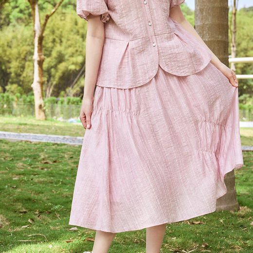 两三事花间迷蝶II2024夏季新款百搭褶皱高腰半身裙长裙 商品图3