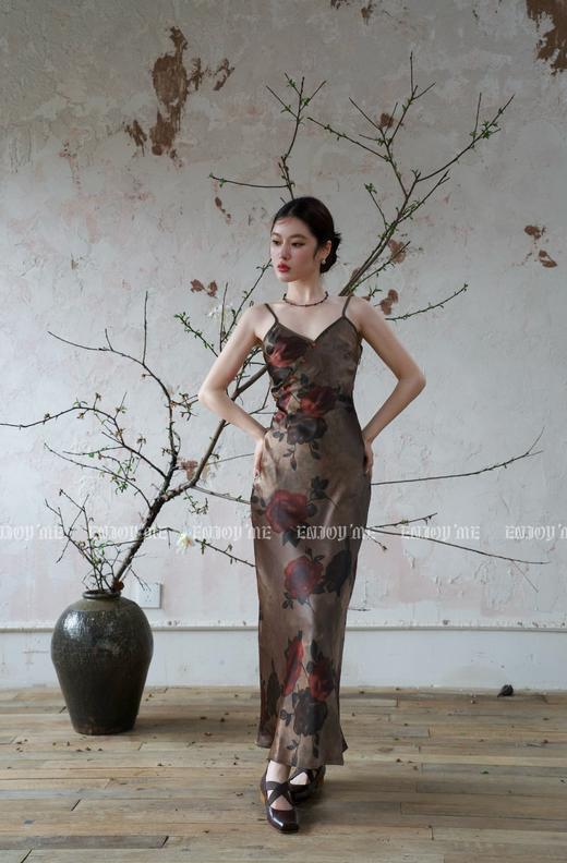 【门店同款】ENJOY夏季云敛-禅意松木琥珀吊带裙 157151181 商品图3