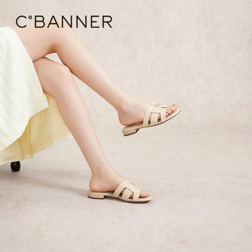 千百度双C拥抱时尚真皮凉拖鞋女夏季可外穿拖鞋A24351279 商品图2