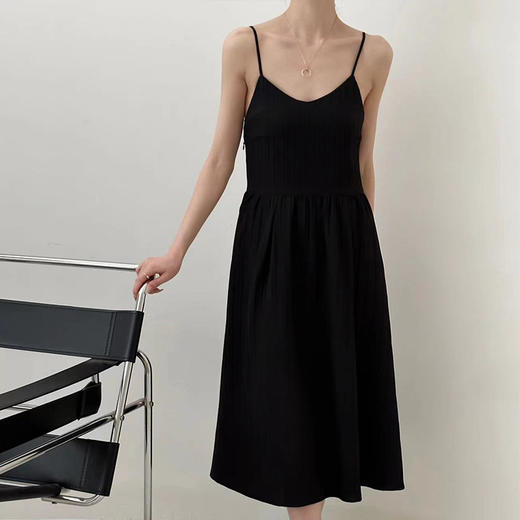 余煦·小黑裙系列，女人这一生，一定要拥有一条小黑裙 商品图2