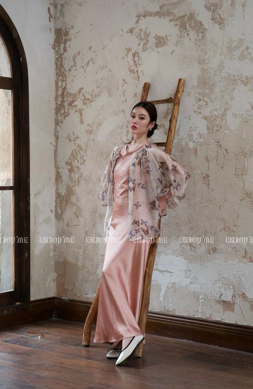 【门店同款】ENJOY夏季云敛-简约雅致醋酸背心裙 157309541 商品图0