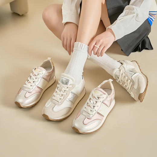 Safiya/索菲娅2024新款复古缎面拼接厚底运动阿甘鞋 SF43112404 商品图8