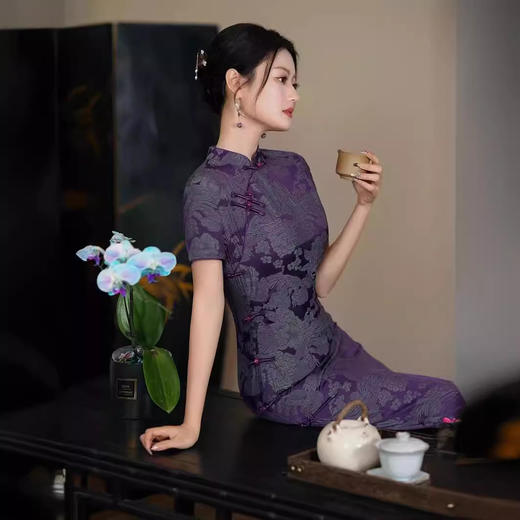 新中式国风浮雕感走秀旗袍连衣裙高腰显瘦立领长裙日常可穿 商品图3