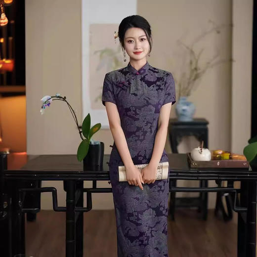 新中式国风浮雕感走秀旗袍连衣裙高腰显瘦立领长裙日常可穿 商品图0