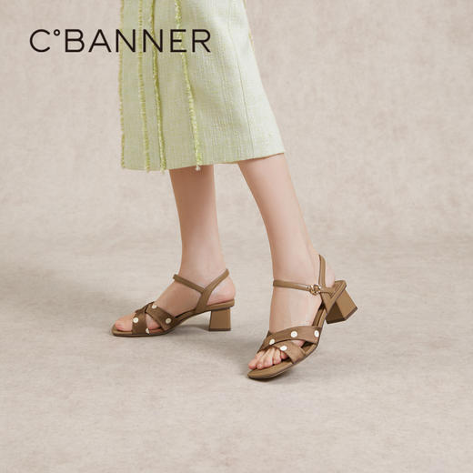 千百度粗中跟时装凉鞋女夏季时尚一字带绝美羊皮通勤凉鞋A24381110 商品图2