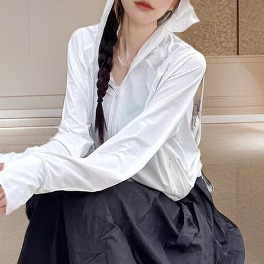 【洛诗琳福利款】【旗舰店同款249元 洛诗琳福利价99元 直降150元】洛诗琳黑胶大帽檐防晒衣2025户外原纱冰感防紫外线轻薄防晒服女02608 商品图3