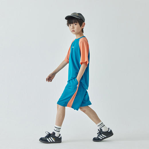 蓝汽水24夏新款儿童拼色插肩袖短裤套装中大童透气舒适运动两件套 商品图2