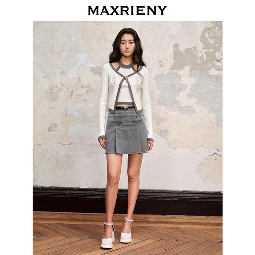 【商场同款】MAXRIENY国风新中式修身针织毛衫修身上衣格雷系穿搭(货号:MC88SW515) 商品图1