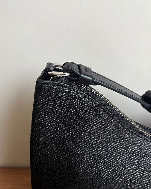 现货 THS 4.20-限时 M家 中性风 手拿折纸包流浪包 CQ1313 商品图4