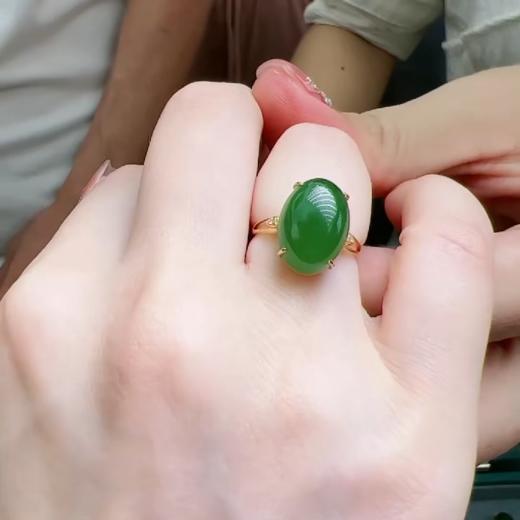 18K碧玉戒指蛋面 商品图0