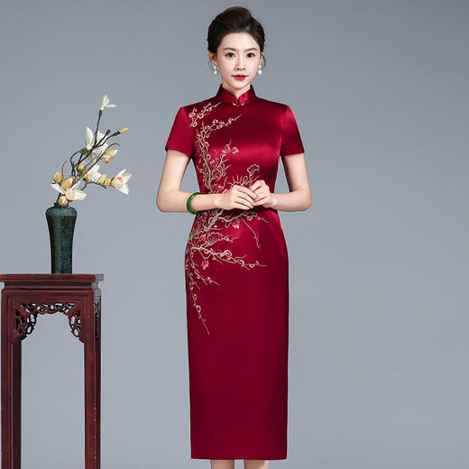 HYX新款刺绣改良旗袍连衣裙 喜婆婆婚宴礼服 妈妈装敬酒服高贵春夏 商品图0