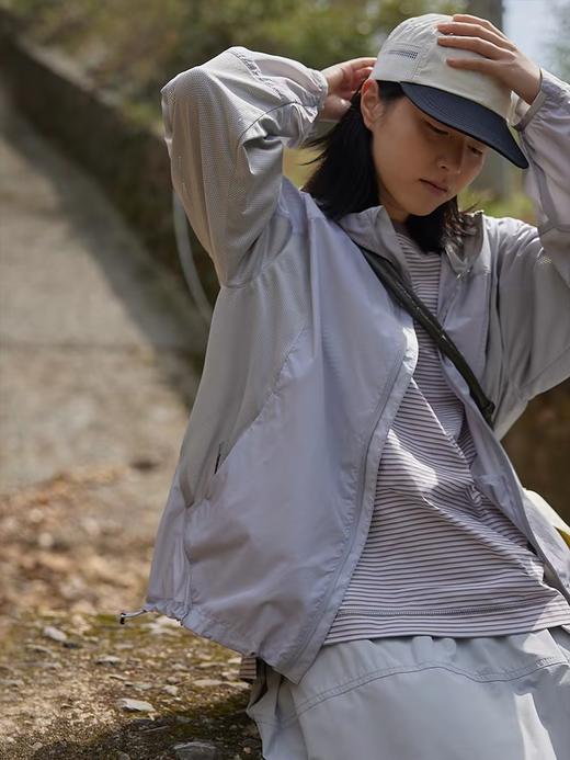 步履不停/4B23095C/户外登山海边防晒衫透气连帽反光防晒服 商品图3