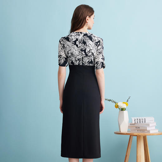 EITIE爱特爱夏季新款假两件印花收腰包臀开叉优雅通勤连衣裙B2407344 商品图4