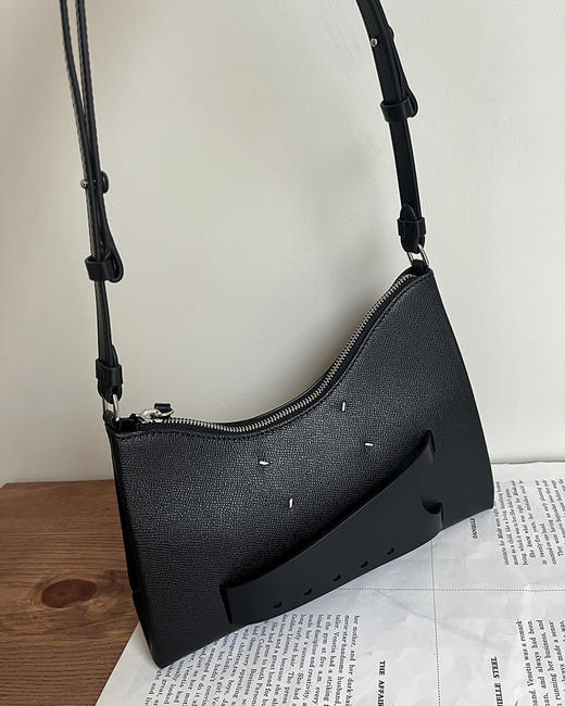 现货 THS 4.20-限时 M家 中性风 手拿折纸包流浪包 CQ1313 商品图7