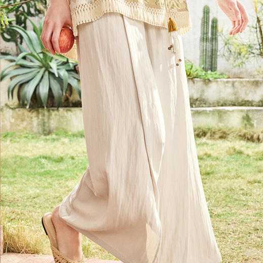 两三事簌簌听风2024夏季新款时尚开叉裤脚口直筒休闲裤女宽松 商品图2