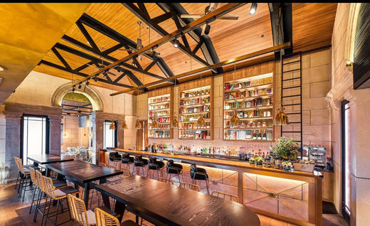 古典钟楼空中花园餐厅 商品图1