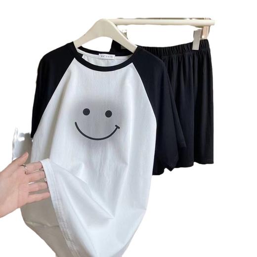 「两件套！冰瓷棉舒适感」韓社冰感棉撞色笑脸套装 女士夏短袖短裤舒适慵懒家居服睡衣内衣 商品图4