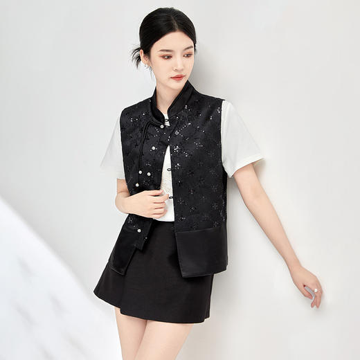 新中式国风复古气质，白月光浮雕亮片提花缎无袖马甲上衣WLZD-2413303 商品图0