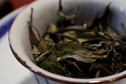 憩挹「流泉」 冰糖甜  幽花香  清凉感〡2021年寒露寿眉  秋白茶  福鼎白茶 商品图3