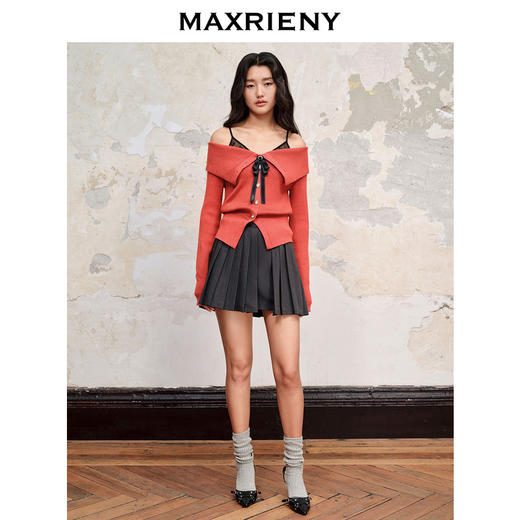 【商场同款】MAXRIENY假两件吊带套头针织23秋冬长袖修身上衣女(货号:MC88SW563) 商品图1