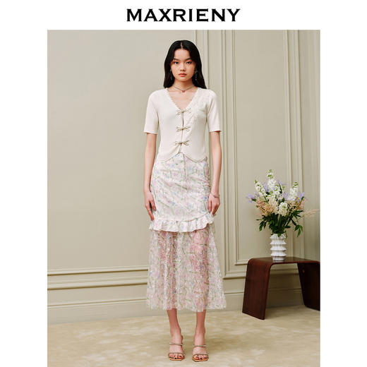 【商场同款】MAXRIENY摩登新中式盘扣套头针织衫V领开衫上衣小衫(货号:MC88JA263) 商品图1