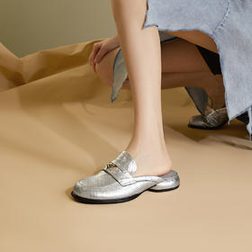 MIO米奥夏季拖鞋纯色低跟牛皮革面料时尚质感耐磨包头拖女M242224011