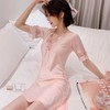 【品味优雅，女神必备】初夏清晨，女士薄款冰丝睡裙贴身而至。绸缎光华，性感蕾丝花，柔软顺滑舒适无比。修身显瘦款式，多色可选，细节精致。不羁而迷人，尽显女人娇美！ 商品缩略图0