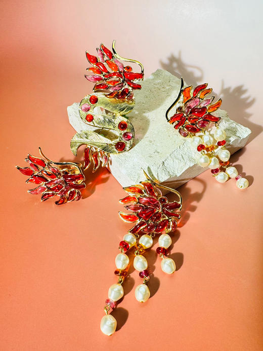 订购5个月到｜Gripoix Paris-Auspicious Dragon-祥龙纳福 琉璃 耳环［法国设计师］ 商品图2